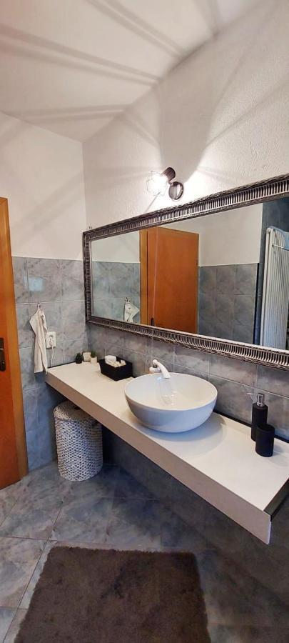 Apartment M&M With Private Pool Kucine ภายนอก รูปภาพ